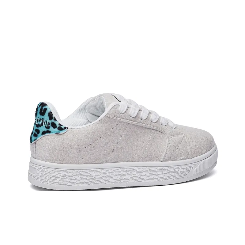 MUKALUO Anti Slip Wear Resistant Low Top Skateboard Shoes Women's-4