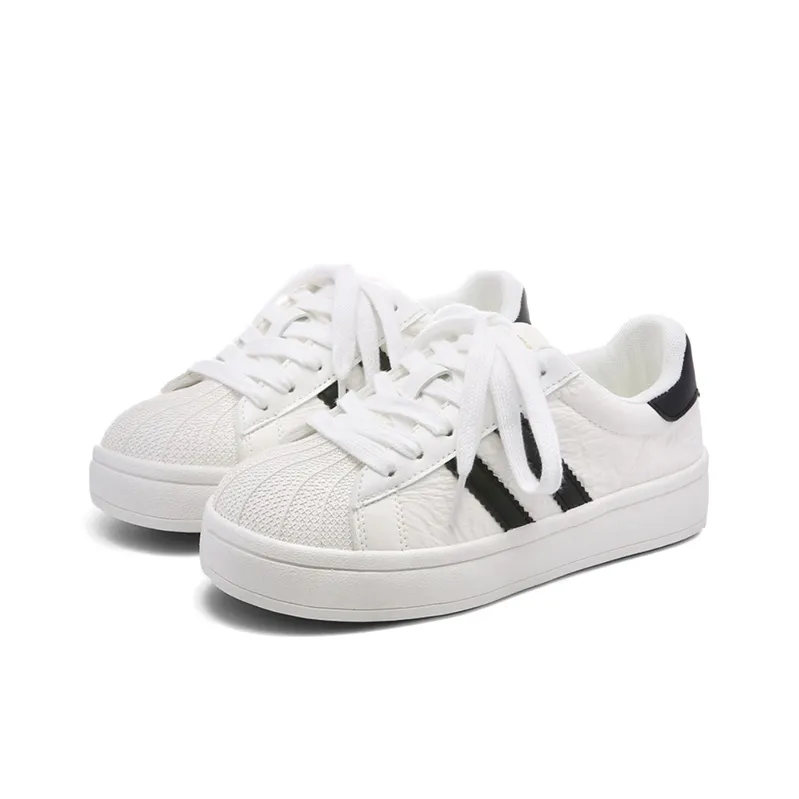 The New Age Family Low Top Skateboard Shoes Women's White Black-1