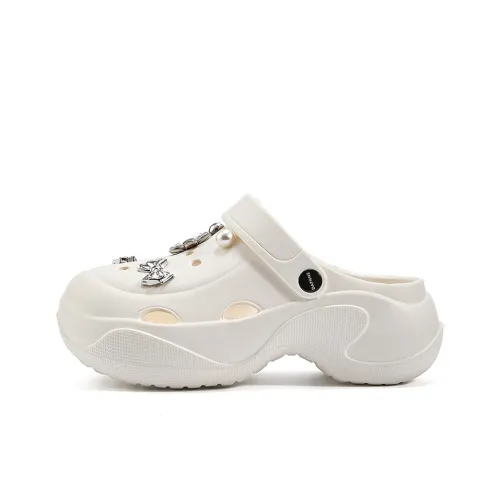 DAPHNE Clogs Women's
