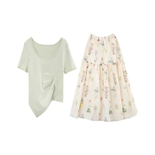 A Paradise For Awakening Skirt Set Women's