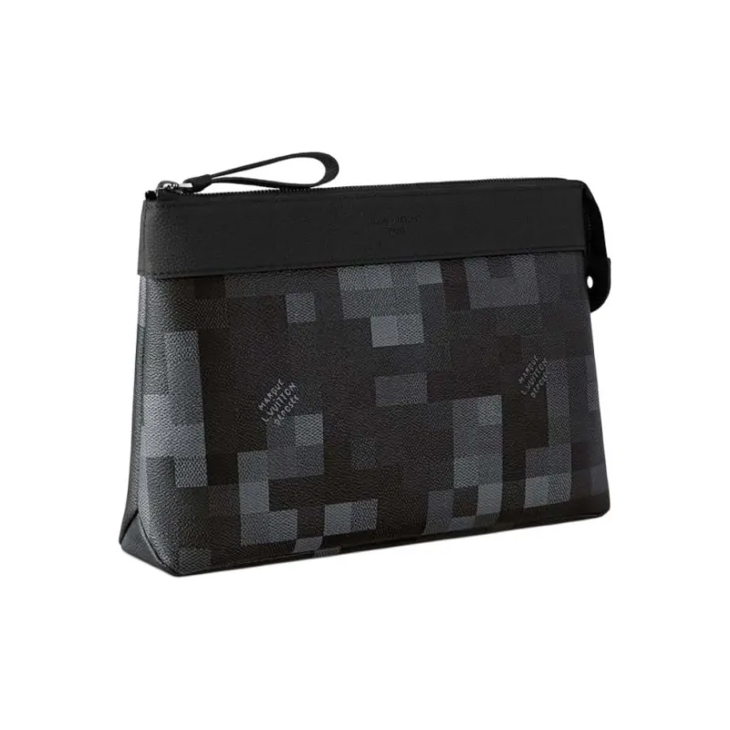 LOUIS VUITTON Pochette Voyage Souple-1