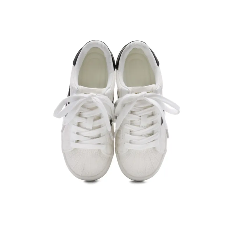 The New Age Family Low Top Skateboard Shoes Women's White Black-2
