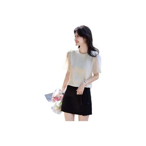 Still quiet Shirts Women's Light Apricot