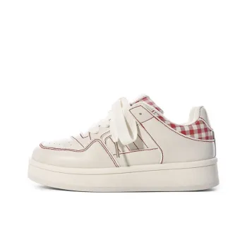 The New Age Family Low Top Skateboard Shoes Women's Beige Red