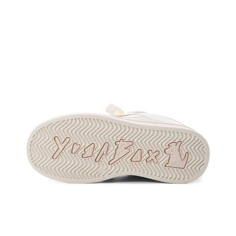 The New Age Family Low Top Skateboard Shoes Women's Beige Pink-4