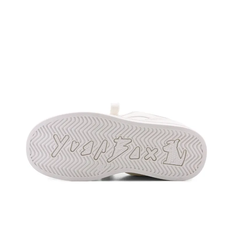 The New Age Family Low Top Skateboard Shoes Women's Beige-4