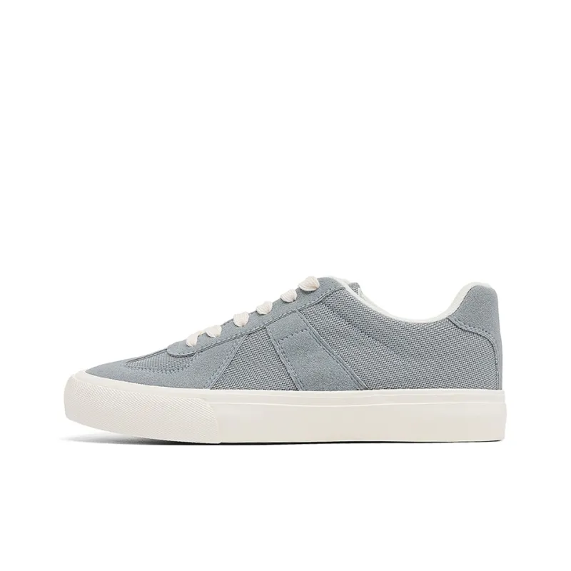 HACKBUTEER Low Top Skateboard Shoes Men's Box Included-1