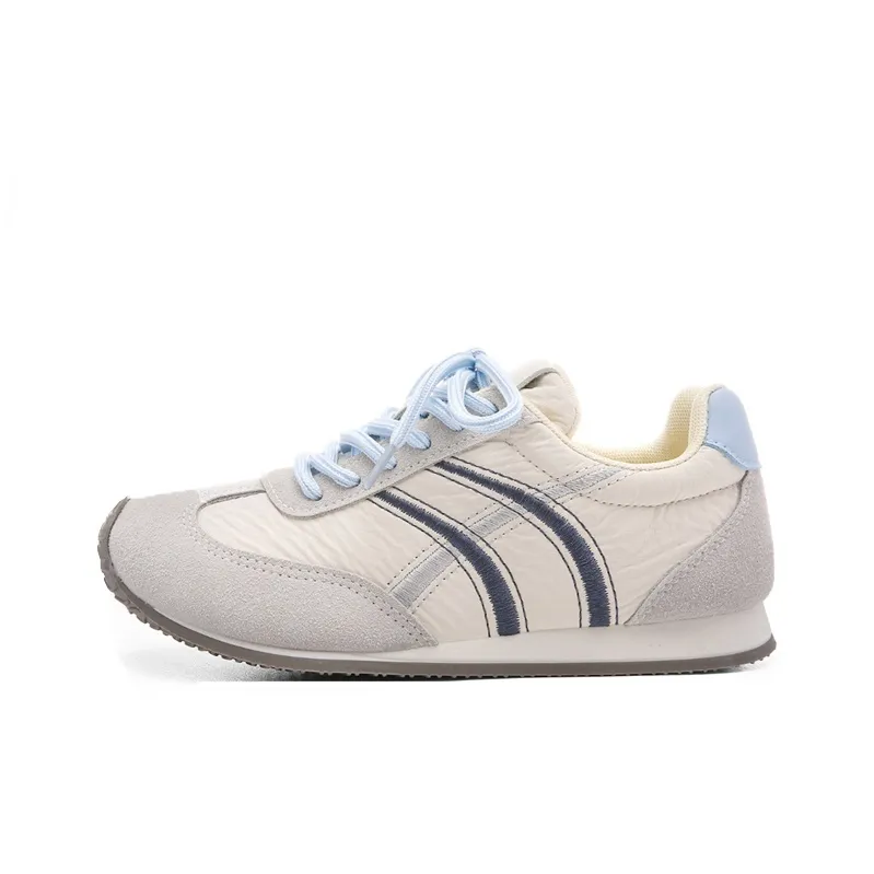 The New Age Family Low Top Skateboard Shoes Women's Yellow Blue-0