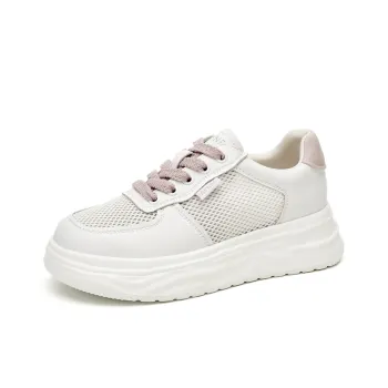 DAPHNE Slip Resistant And Breathable Low Top Skateboard Shoes Women's