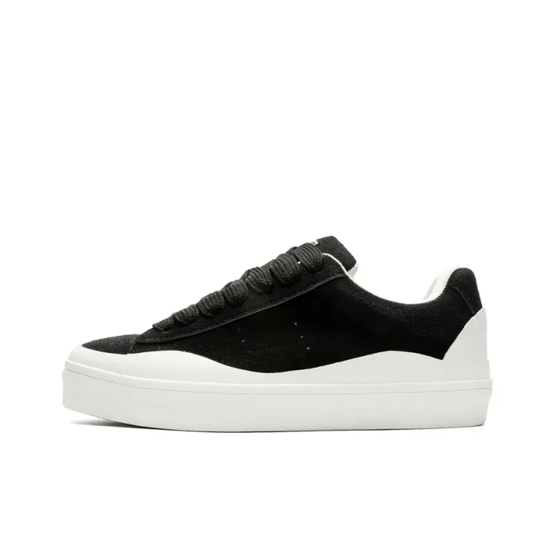 HACKBUTEER Low Top Skateboard Shoes Men's Box Included-1