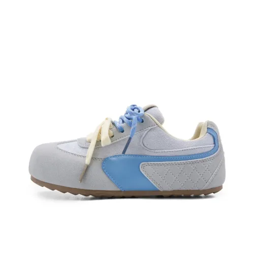 The New Age Family Low Top Skateboard Shoes Women's Light Blue