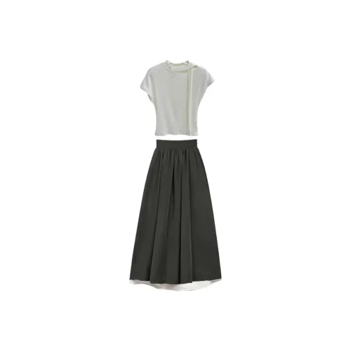Yvetteclassic Skirt Set Women's