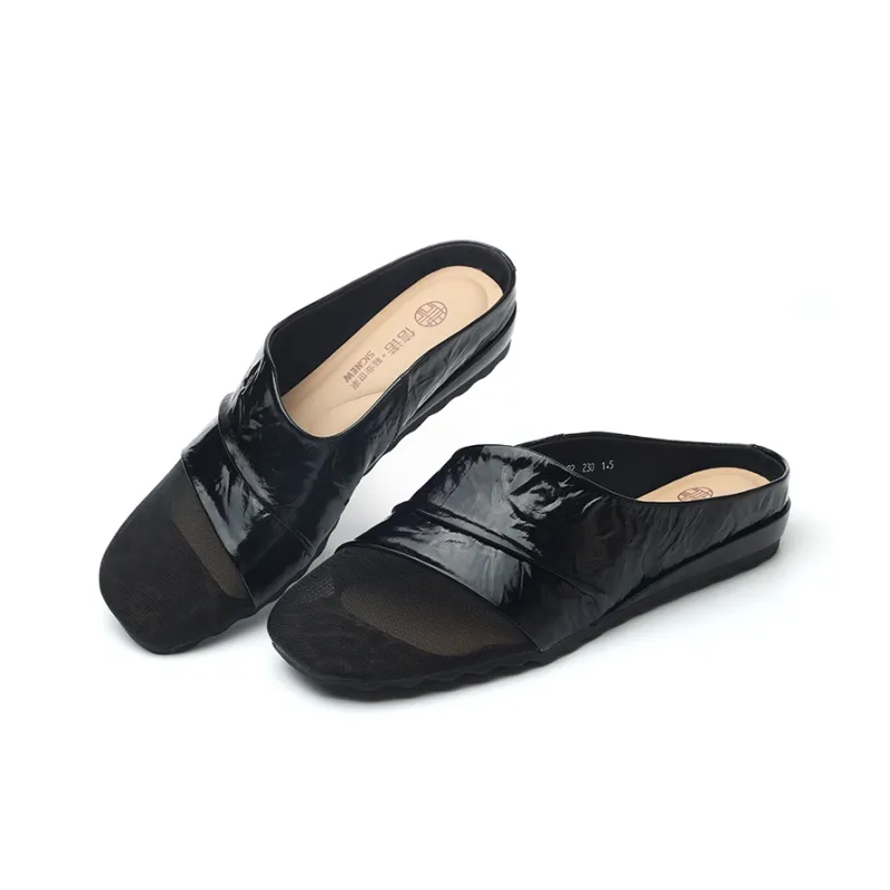 Cigna Quiet Closed Toe Slippers Women's-1
