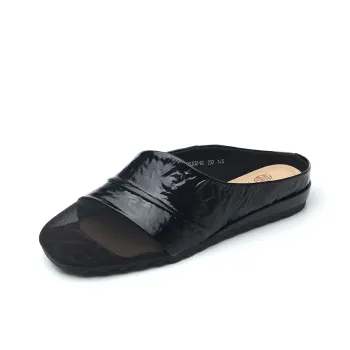 Cigna Quiet Closed Toe Slippers Women's