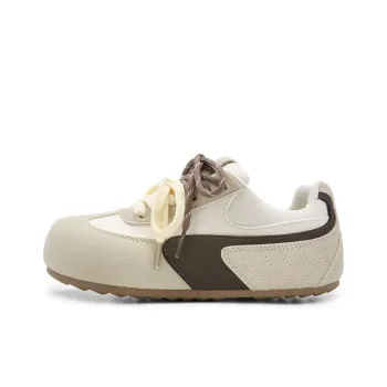 The New Age Family Low Top Skateboard Shoes Women's Beige Brown