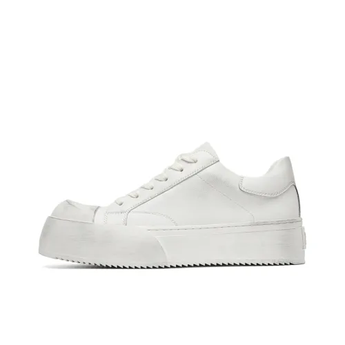 MADALLO Anti Slip And Wear Resistant Height Increasing Low Top Skateboard Shoes Women's White