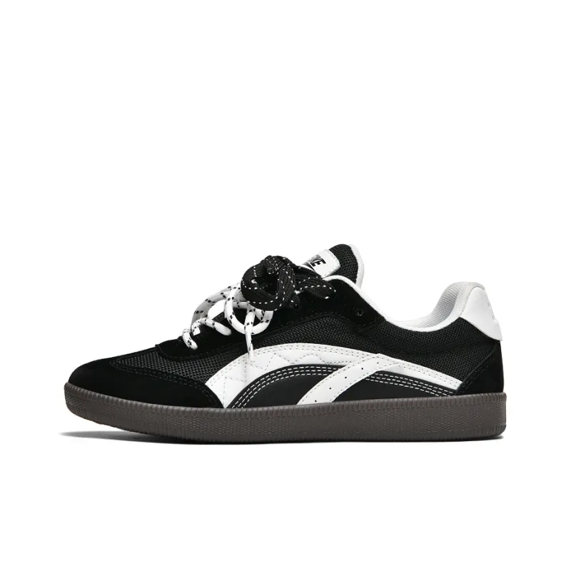 MEIKE Wear resistant And Lightweight Low Top Casual Shoes Unisex-0
