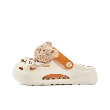 DAPHNE Clogs Women's