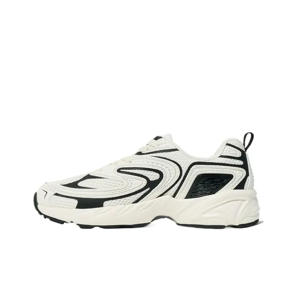 FILA Buzzard Low Top Training Shoes Unisex White-0