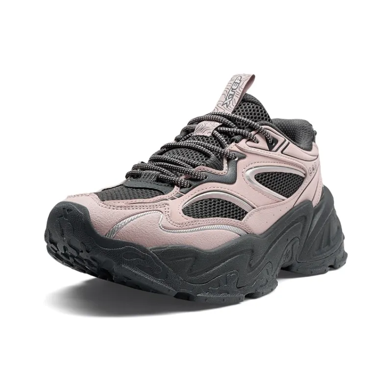 XTEP Abrasion Resistant Shock Absorbers Low Top Casual Shoes Women's Pink Black-1