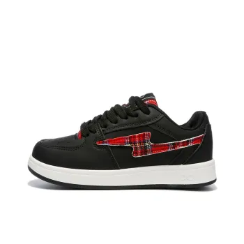 Little Red Man Slip Resistant, Abrasion Resistant, Breathable Low Top Skateboard Shoes Black