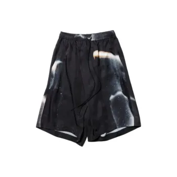 JULIUS Graphic print Bermuda Shorts