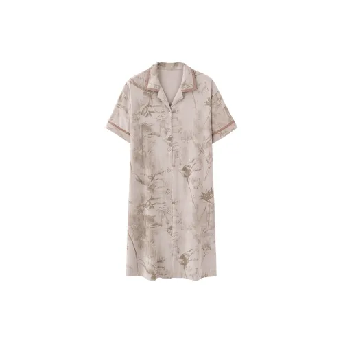 Pretty lady Women's Nightgowns