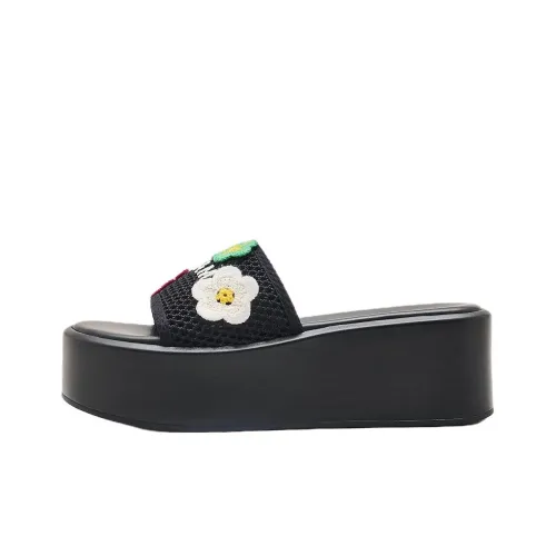 MARC JACOBS The Daisy Crochet Platform Slides Women's