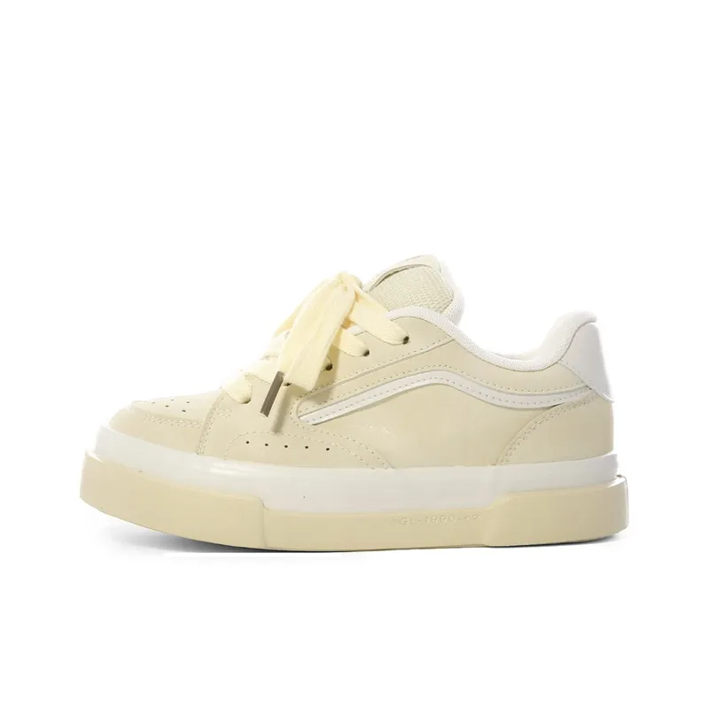 The New Age Family Low Top Skateboard Shoes Women's Yellow-0