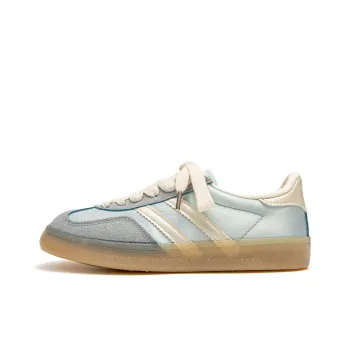 STAE Anti Slip Wear Resistant Low Top Skateboard Shoes Women's