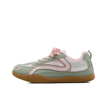 HUANQIU Slip Resistant, Breathable, Lightweight Low Top Casual Shoes Women's Guava Pink