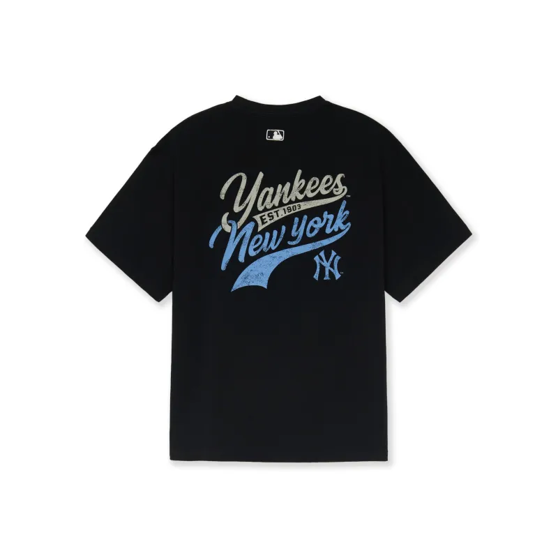 MLB Varsity New York Yankees CURSIVE OVER FIT T Shirt Unisex Black-1