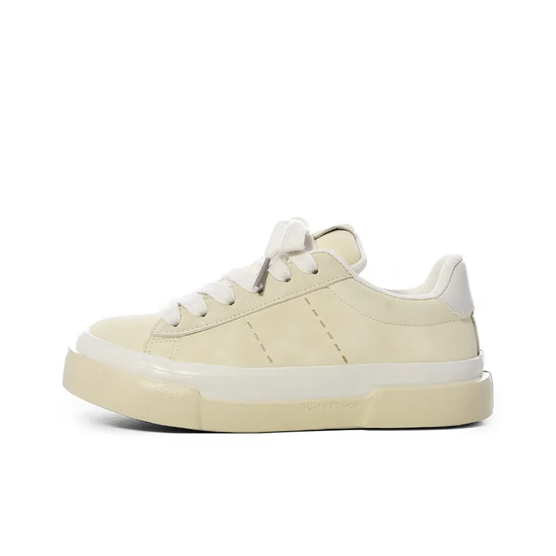 The New Age Family Low Top Skateboard Shoes Women's Light Yellow-0