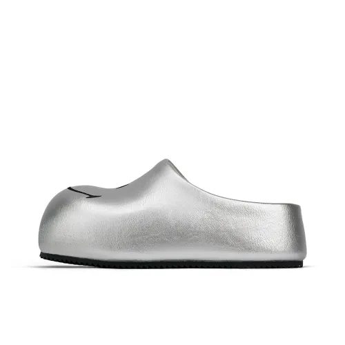 SMILEY Closed Toe Slippers Women's Liquid Silver