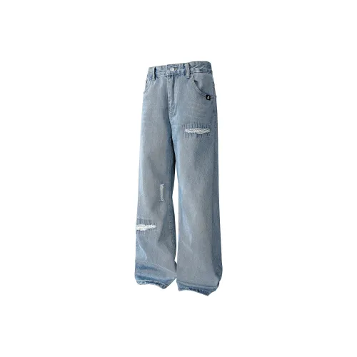 pleated details chino shorts