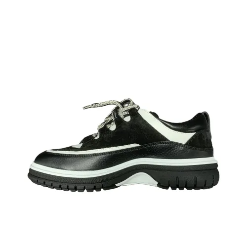 CHANEL 25C Low Top Casual Shoes Women's Black