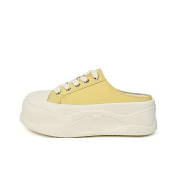 La Chapelle Slip Resistant Closed Toe Slippers Women's Yellow