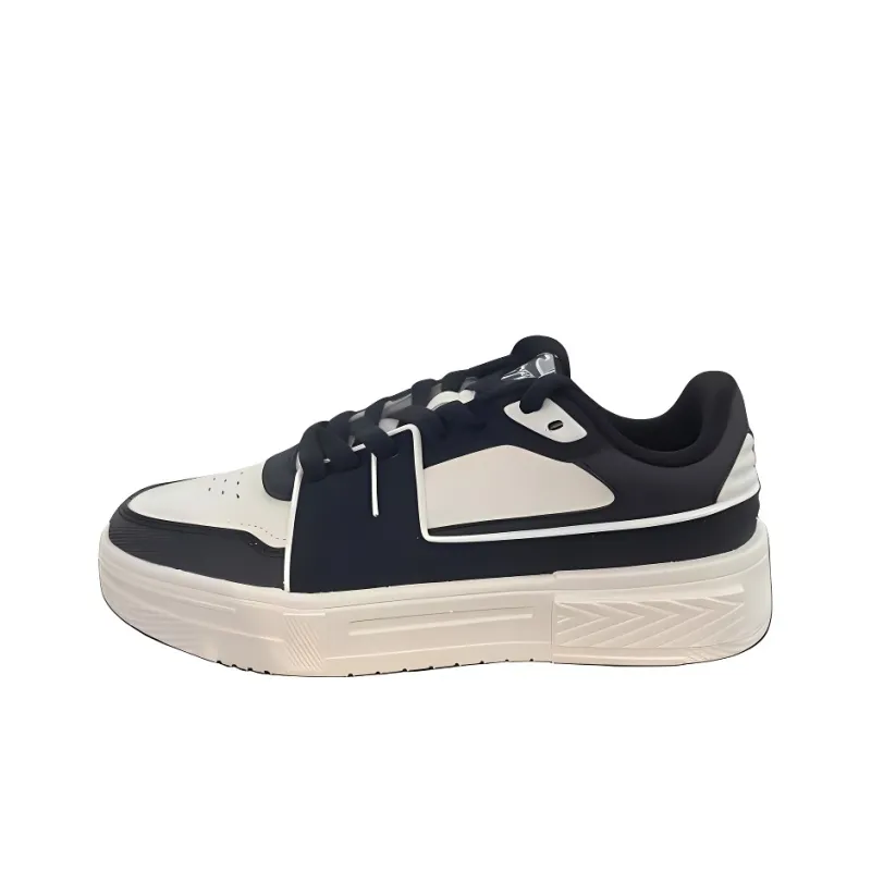 Erke Wear resistant And Lightweight Low Top Skateboard Shoes Unisex Black White-0