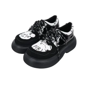 Making A Rocket Low Top Skateboard Shoes Unisex Black