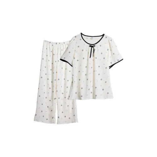 Dior Beauty Women's Pajama Sets