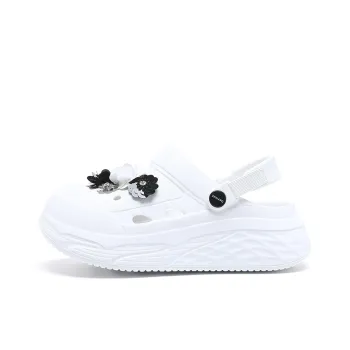 DAPHNE Clogs Women's