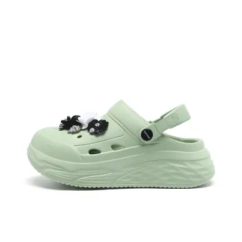 DAPHNE Clogs Women's