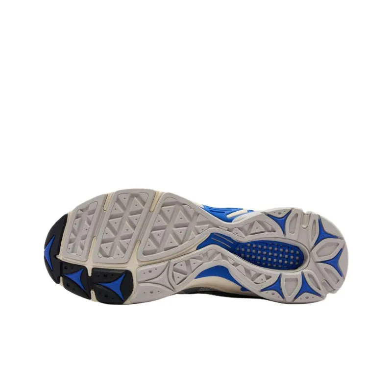 Saucony Low Top Running Shoes Unisex Gray Silver-4