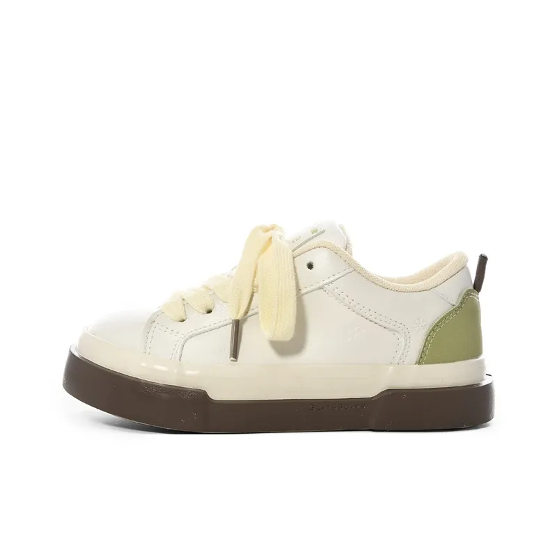 The New Age Family Low Top Skateboard Shoes Women's White Yellow-0