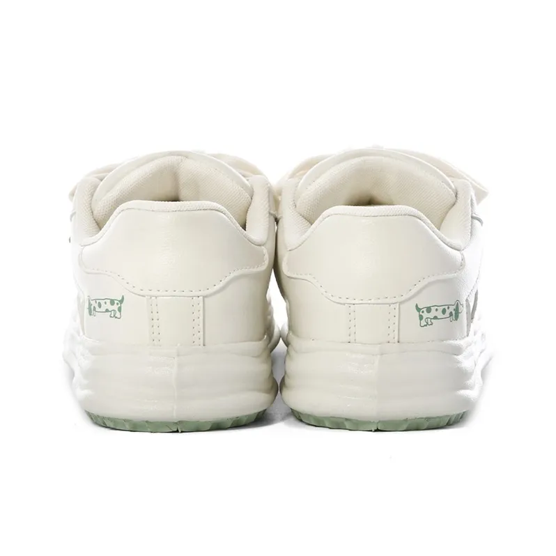 The New Age Family Low Top Skateboard Shoes Women's Beige-3