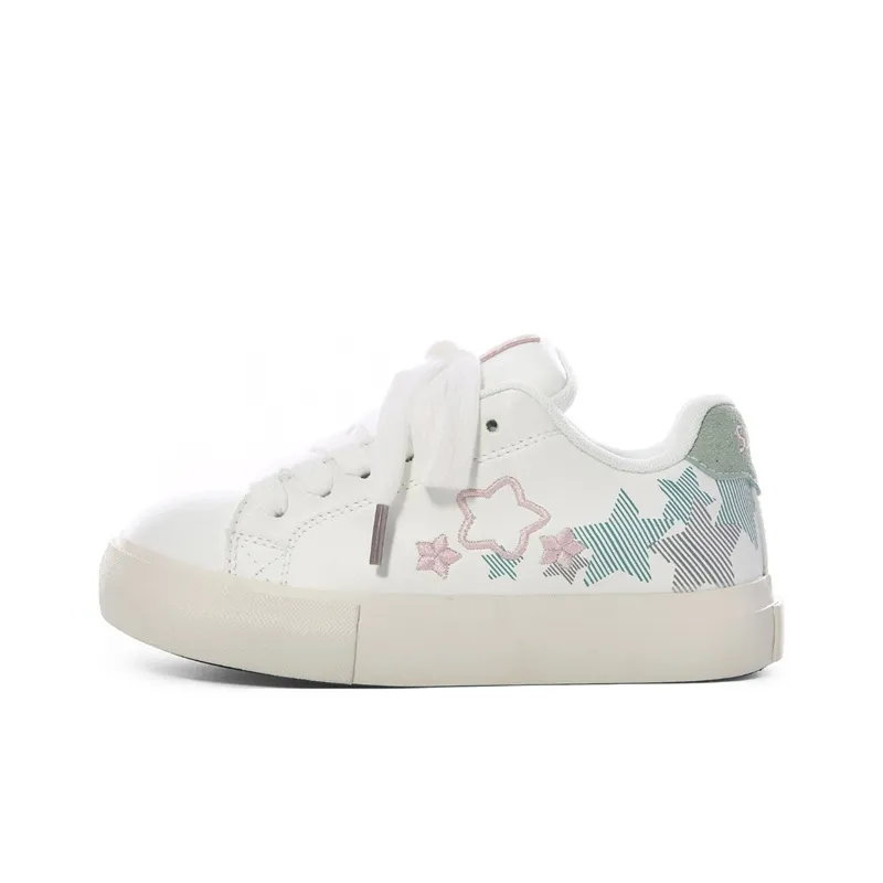 The New Age Family Low Top Skateboard Shoes Women's White-0
