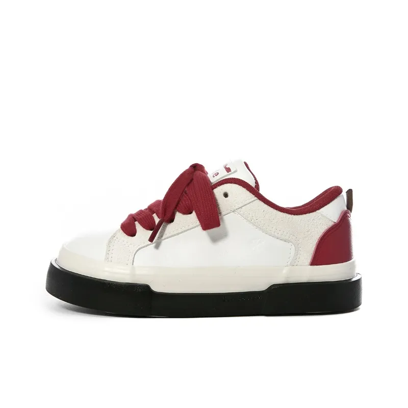 The New Age Family Low Top Skateboard Shoes Women's White Red-0