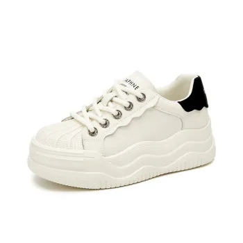 DAPHNE Low Top Skateboard Shoes Women's Black