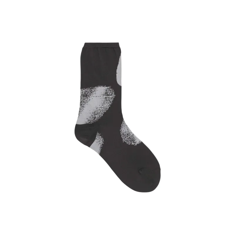 ISSEY MIYAKE Mid Calf Socks Women's 1 Pack Black Gray-1