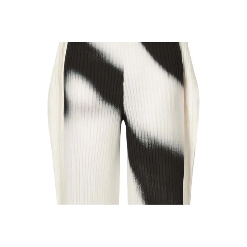 ISSEY MIYAKE Shadow Study Printed Pleated Trousers-7